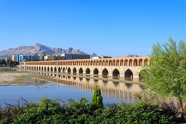 Si-o-se-pol Bridge (Allahverdi Khan Bridge)