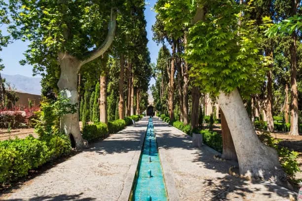 Shahzadeh Garden (Bagh-e Shahzadeh)