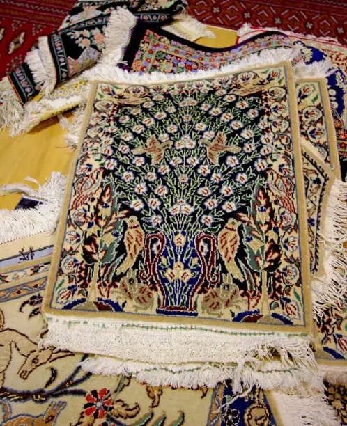 Iran Carpet Museum (Tehran Carpet Museum)